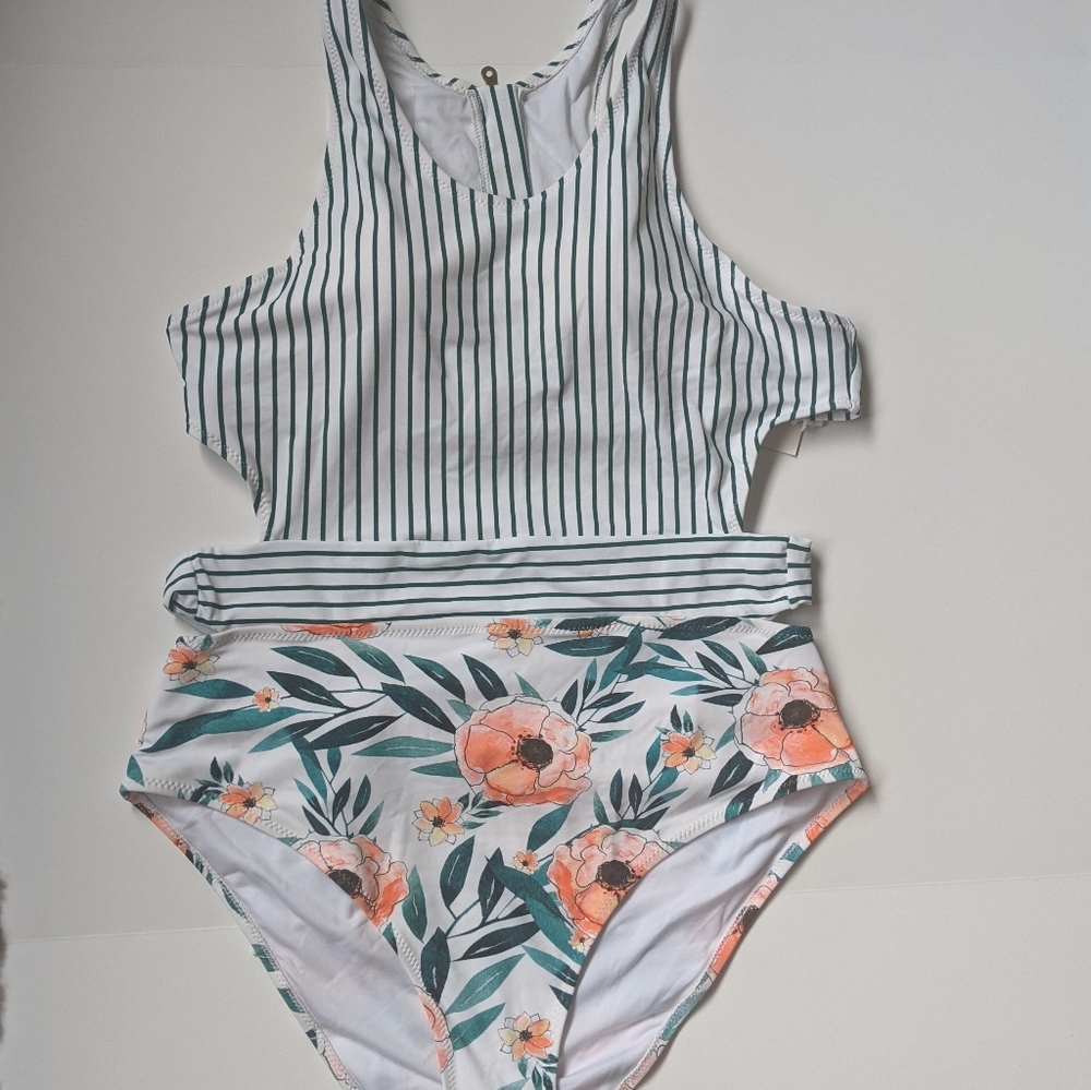NWT Cupshe Miss U Poppy Print one piece